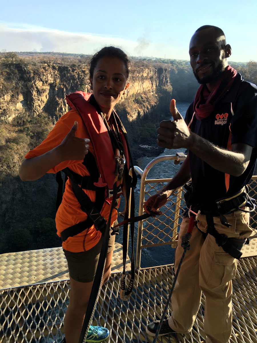 Frenchtouropera's tweet photo. If you are looking for a unique way to experience the majestic beauty of #VictoriaFalls. You are at the right place. We create memories and experiences to our clients #DayTours #escortedtours #Privatetour #Zimbabwe #VicFallsActivities https://t.co/XlPgYvFbdg