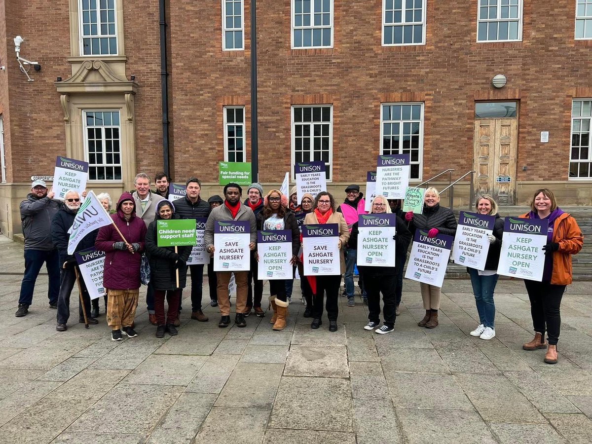 Unisonderbycity's tweet photo. March 23- UNISON, friends & family of Ashgate Nursery showed the then leaders of Derby City Council - what Ashgate Nursery means to them. Labour in Derby supported this and have worked hard to ensure Ashgate Nursery in Derby is staying OPEN! Well done to all involved in this. https://t.co/Fw6oUWpwNz