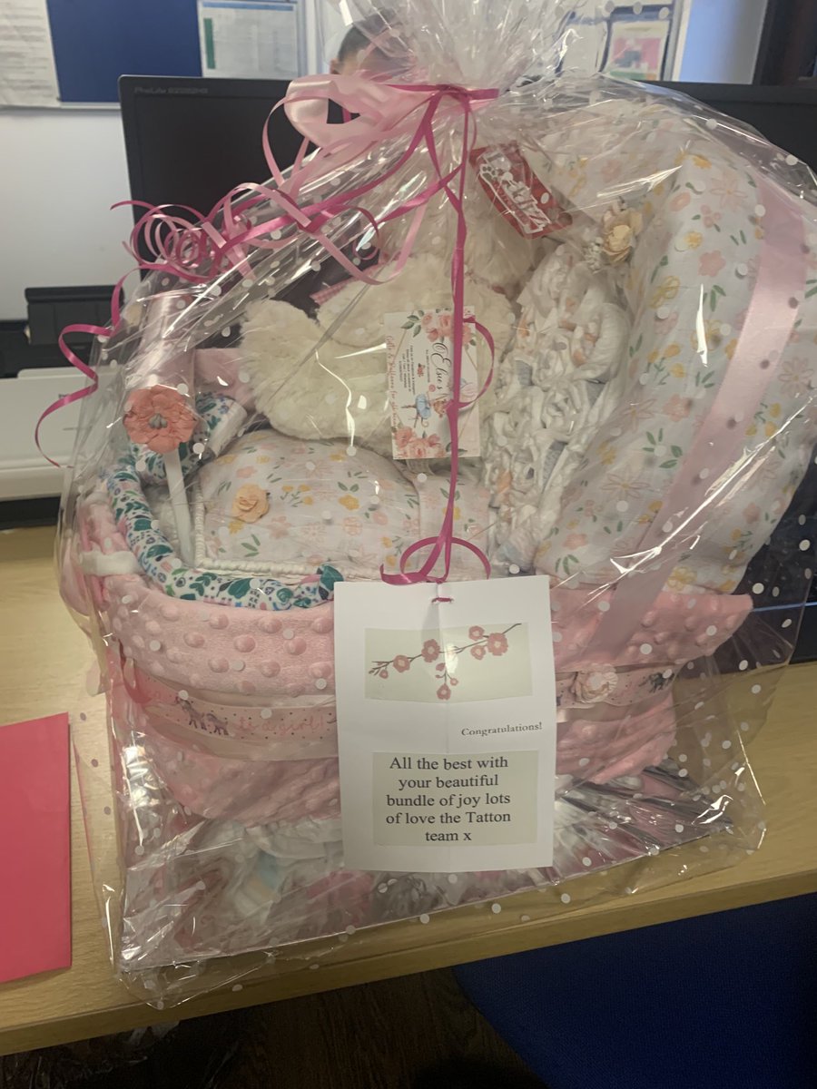 JoJacko74's tweet photo. Aailayah our amazing HCSW comnences her maternity leave today . We wish you all the best and look forward to seeing photos once she arrived #teamtatton https://t.co/1YyELHJLKe