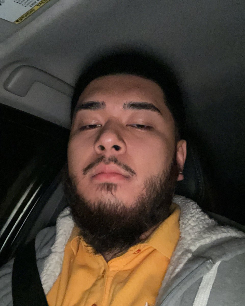 uncut bro🍌 tweet media