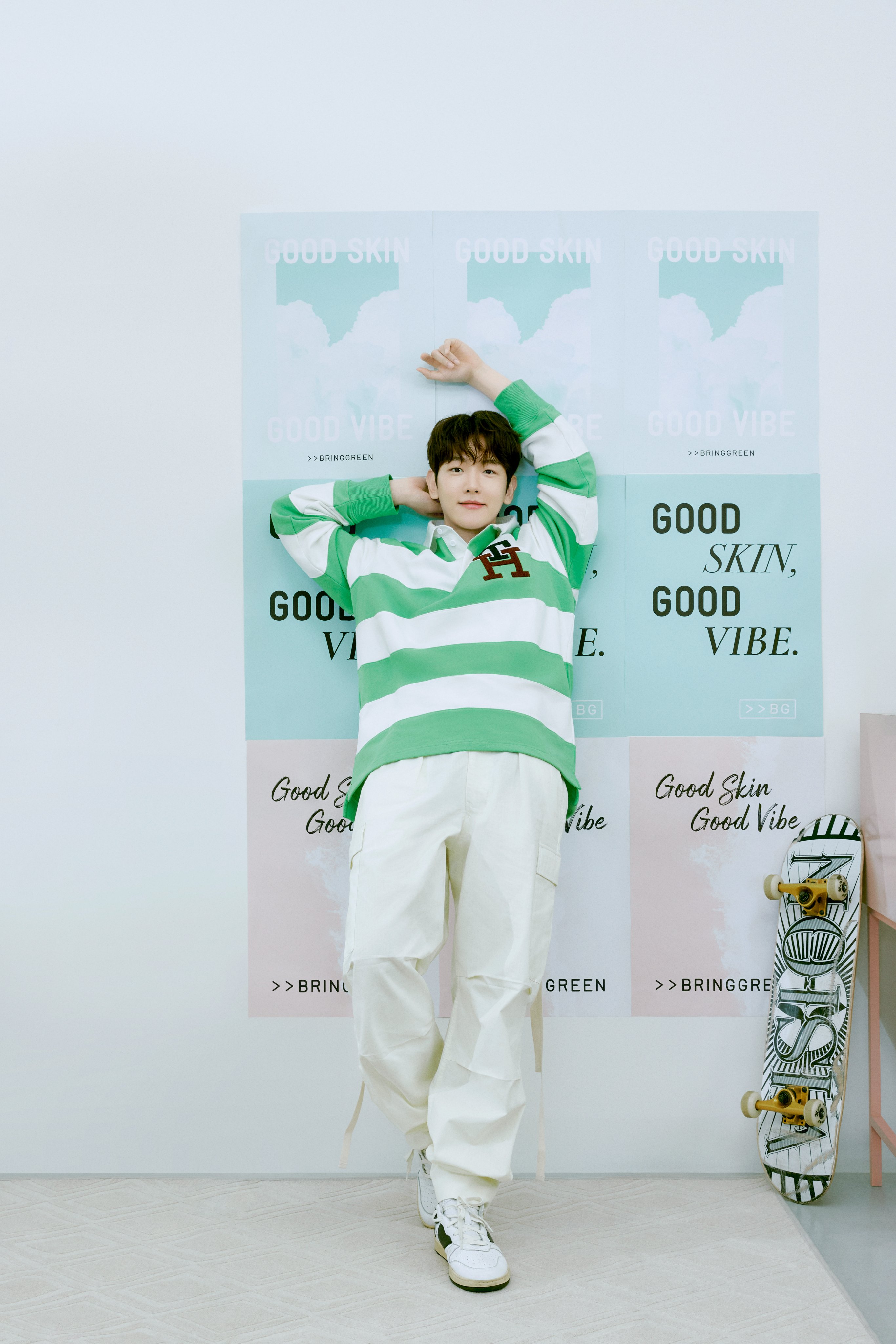 Fz2w306aYAAsx_d.jpg:orig