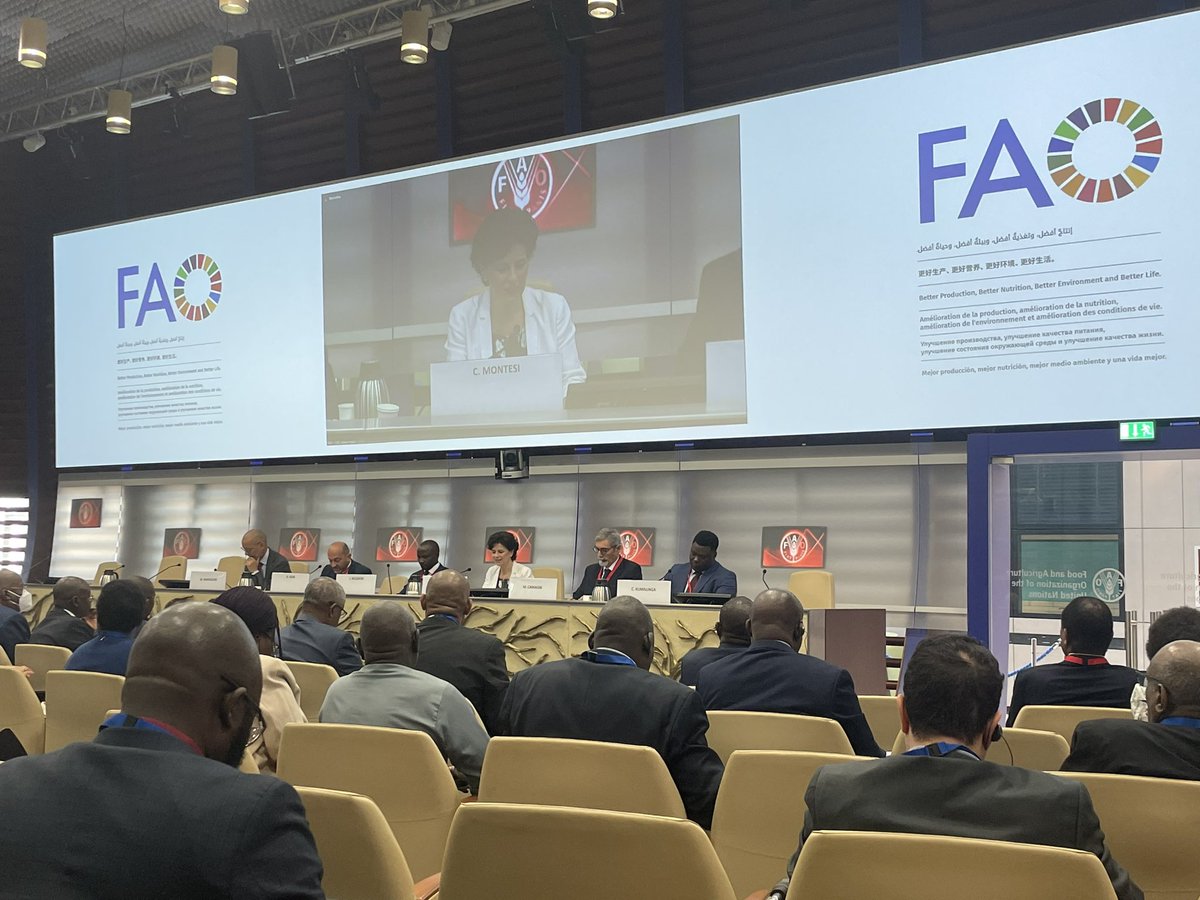#AUEU4farmers visiting this event to build relations.
