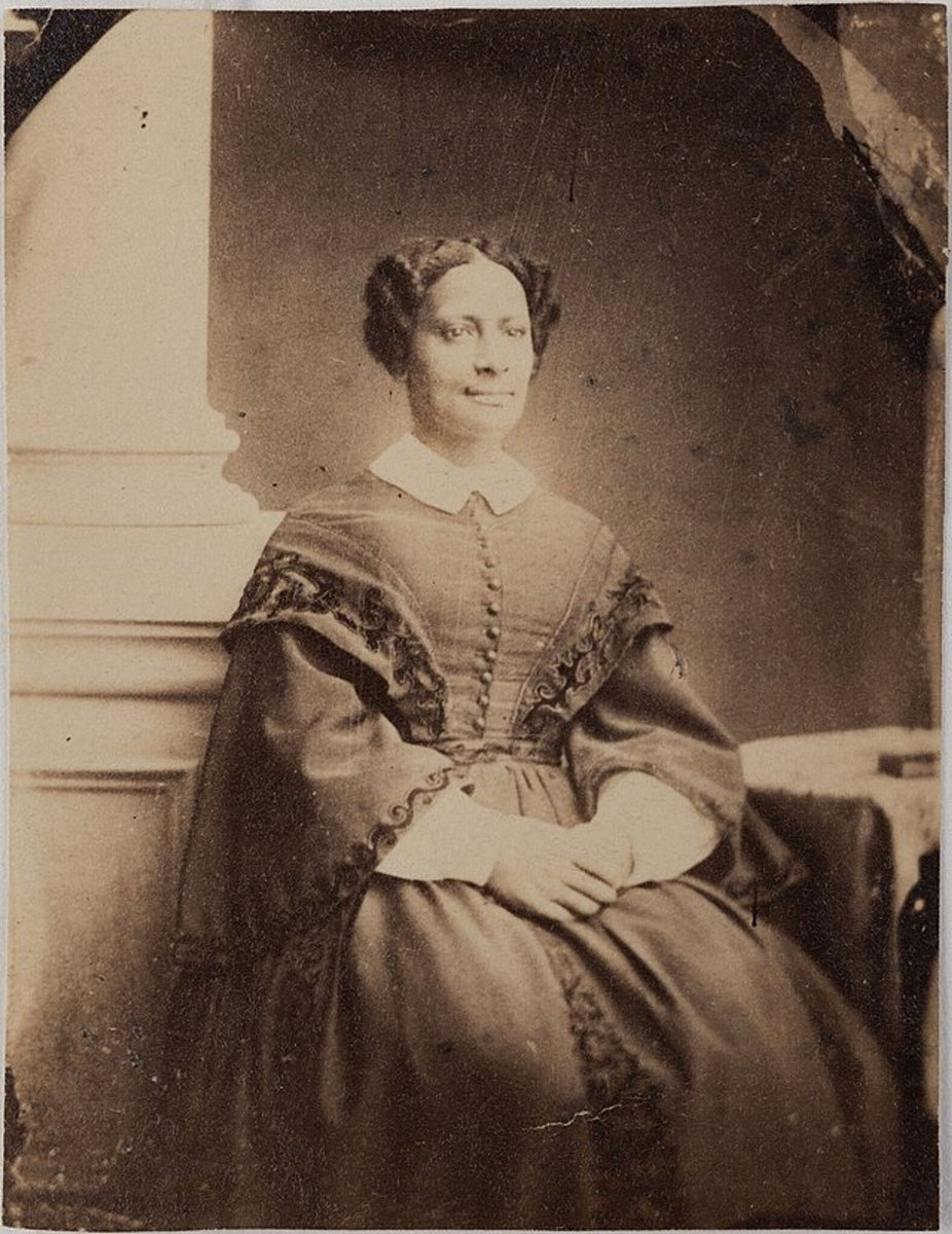 In October 1860, African American abolitionist Sarah Parker Remond delivered a lecture at the Palatine Hall, Dalton Square in #Lancaster. Read more facingthepast.org/map/records/sa… Our #RecordOfTheDay is from the @FacingPast #Humap #Lancashire #TransAtlanticSlaveTrade