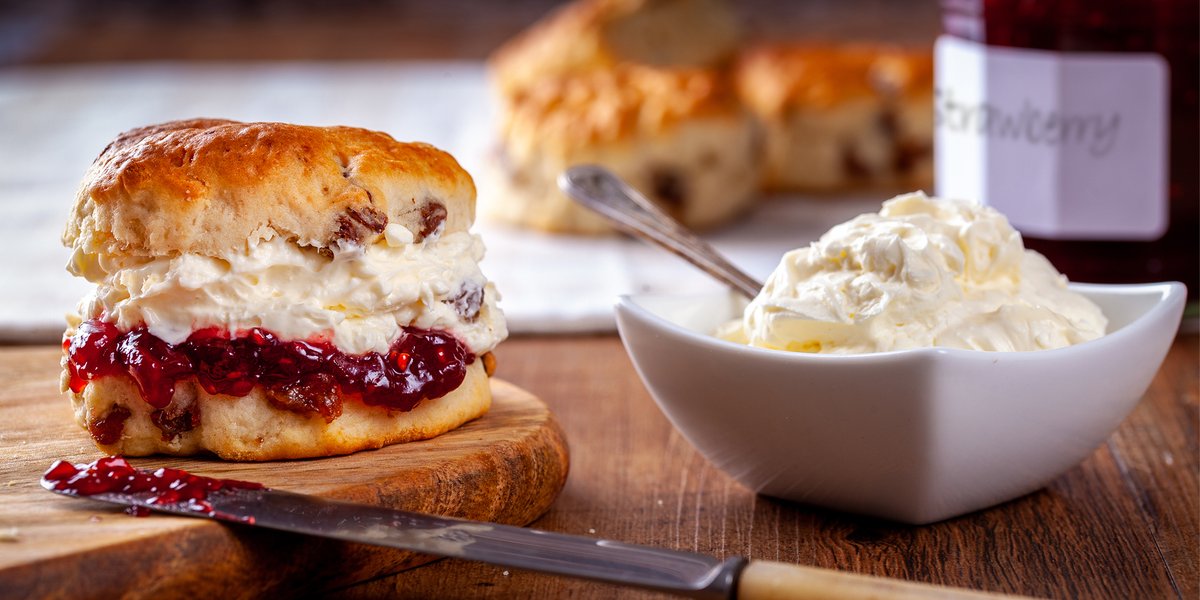 Let’s get this par-TEA started. National Cream Tea Day - one scone or two?
#connectcatering #hospitality #contractcatering #independentschoolcatering #nationalcreamteaday