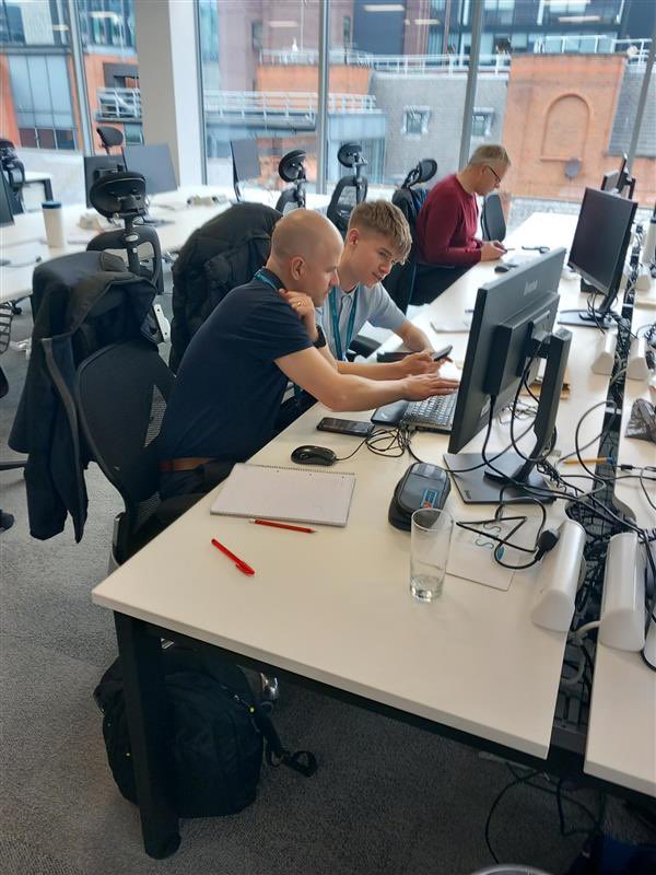 𝑆𝑎𝑚 𝐽𝑜ℎ𝑛𝑠𝑜𝑛 tweet media