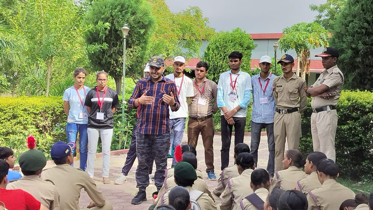 An enaging session with NCC cadets about the upcoming JSM 2.0 recruitment and their potential contribution in youth led Governance  #CMYIP #cmypdp #AIGGPA <a href="/Connect_Lokesh/">Lokesh Sharma</a> <a href="/Iamanshulsaxena/">Anshul Saxena</a>
