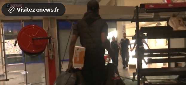FabiShow tweet media