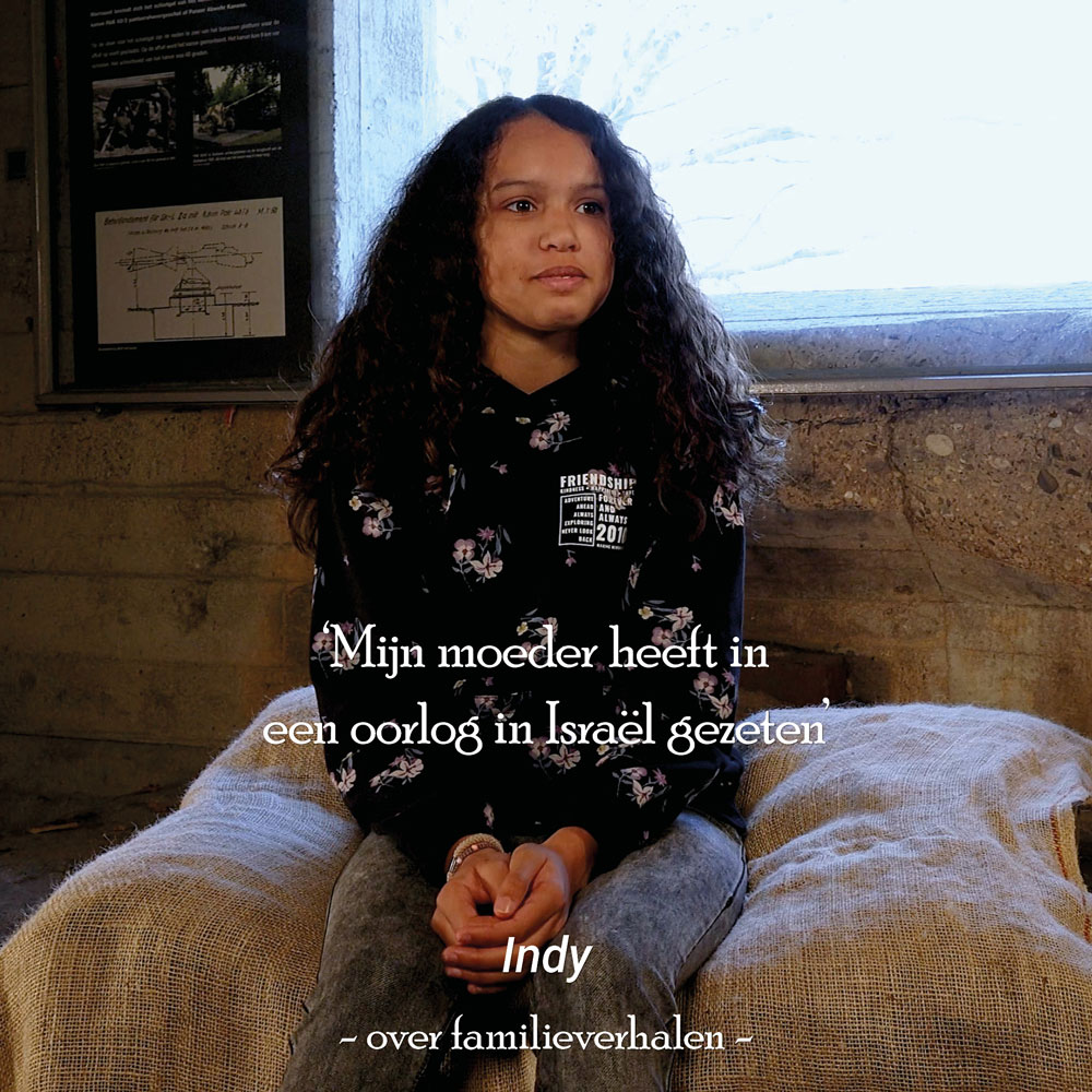Indy over familieverhalen: "Mijn moeder heeft in een oorlog in Israël gezeten."

Kinderen in de Bunker is een project waarin kinderen praten over oorlog, conflict, familieverhalen, plekken in de buurt en herdenken. Meer info over dit project via bit.ly/3XWK5E7