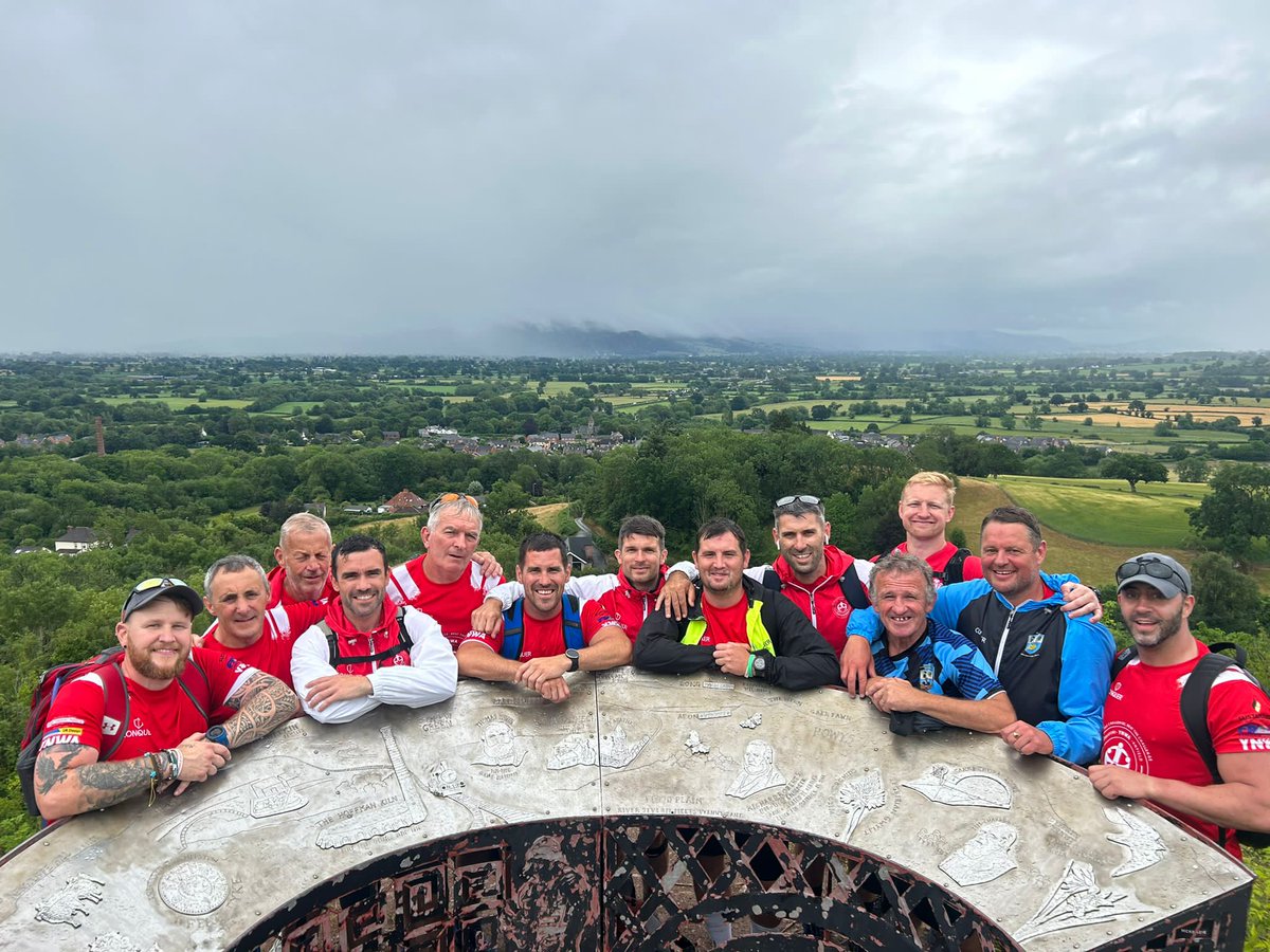 dragonsrfc's tweet image. 🐉 𝗗𝗥𝗔𝗚𝗢𝗡𝗦 𝗦𝗨𝗣𝗣𝗢𝗥𝗧 𝗥𝗬𝗔𝗡𝟰𝗟𝗘𝗨𝗞𝗔𝗘𝗠𝗜𝗔

Dragons RFC encourage our fans to support a mammoth walk in memory of Ryan Davies, who spent his final years fundraising to help others during his fight with Leukaemia ⤵️

▶️ rb.gy/qlxug

#WeAreGwentRugby