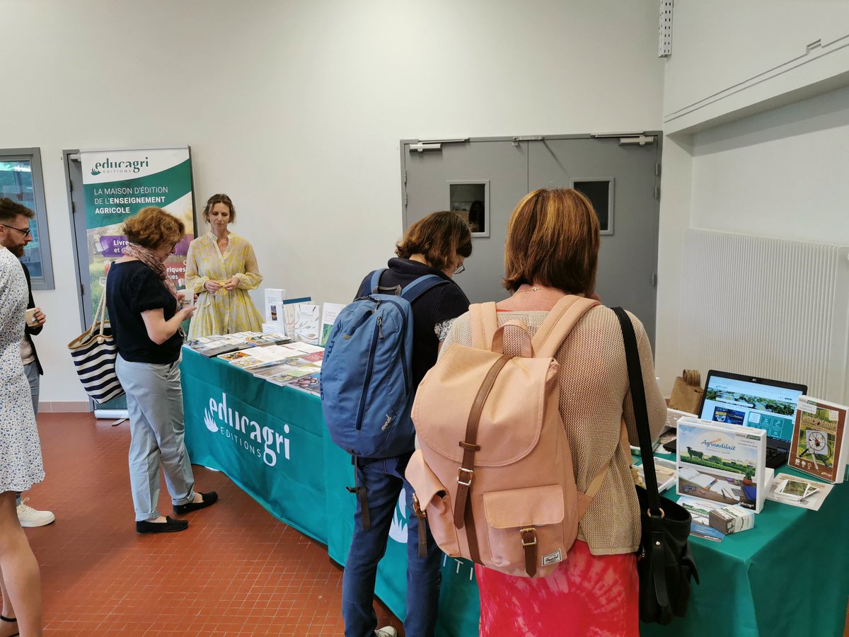 Educagri éditions (@educagriedition) on Twitter photo Nous sommes présents à la Journée régionale de l'innovation de <a href="/bfc_region/">Région Bourgogne-Franche-Comté</a> #JIP2023, à <a href="/LaVitiBeaune/">La Viti de Beaune</a>, organisée par la DRAAF SRFD BFC. Sont présents different acteurs de l'appui à l'ETA. Très bel accueil et un programme alléchant !
#laventureduvivant
#EnseignementAgricole Nous sommes présents à la Journée régionale de l'innovation de <a href="/bfc_region/">Région Bourgogne-Franche-Comté</a> #JIP2023, à <a href="/LaVitiBeaune/">La Viti de Beaune</a>, organisée par la DRAAF SRFD BFC. Sont présents different acteurs de l'appui à l'ETA. Très bel accueil et un programme alléchant !
#laventureduvivant
#EnseignementAgricole