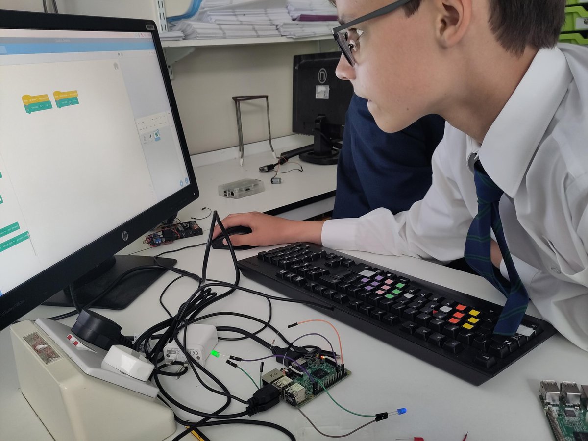 St Anthony's Boys Science tweet media