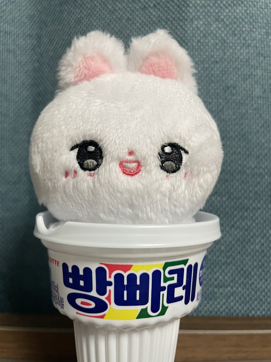 이거하려고 빵빠레 먹다