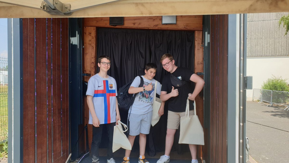 [WHAT'S THE KLUB ?]

Quelques souvenirs de ce mois de juin à #ChatillonSurIndre  #ChâteauRenault  #SullySurLoire et #LamotteBeuvron

📅 Retrouvez nous dès septembre pour de nouvelles dates. Réservez vos places sur swll.to/13vRg