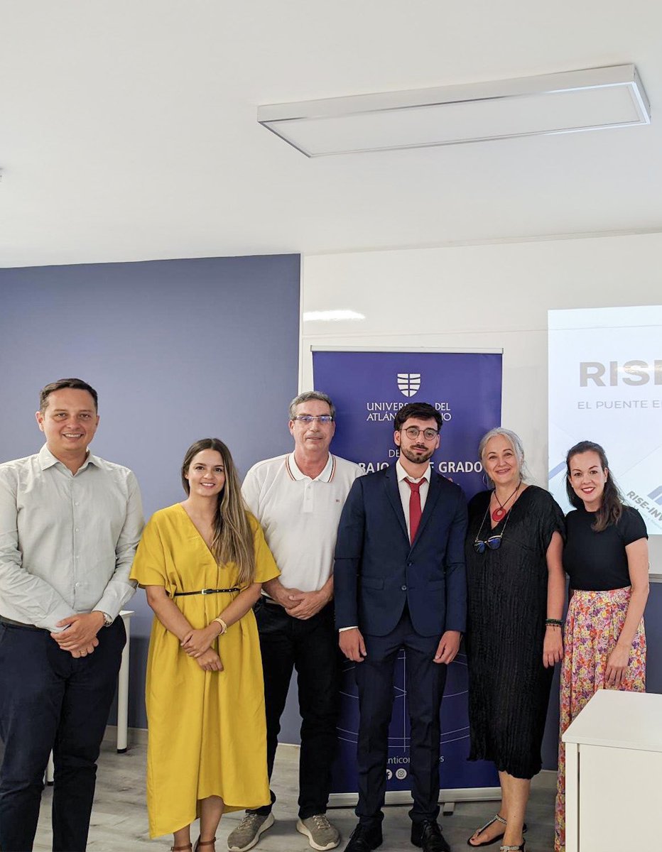 atlanticomedio's tweet photo. 👨🎓👩🎓¡Tenemos nuevos graduados!👨🎓👩🎓
🎓Nuestros alumnos de la #FacultadESCOEX del #GradoADE defendieron sus Trabajos Finales de Grado (TFG) ante sus respectivos tribunales.
🙏🏼Gracias a todos los miembros del tribunal y tutores académicos.
¡Felicidades a todos los alumnos!🩵💙 https://t.co/kMFiwTQ4xf