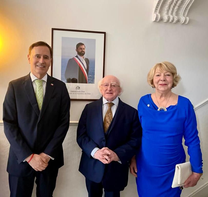 PresidentIRL's tweet photo. On Wednesday evening, President and Sabina Higgins attended a special ceremony at the @ChileinIreland Embassy to recognise the humanitarian work in favour of the dispossessed and for human rights in Chile by Fr Desmond Forde, Fr Brendan McGillycuddy and the late Fr Liam Holohan https://t.co/UxcYIxeSdz