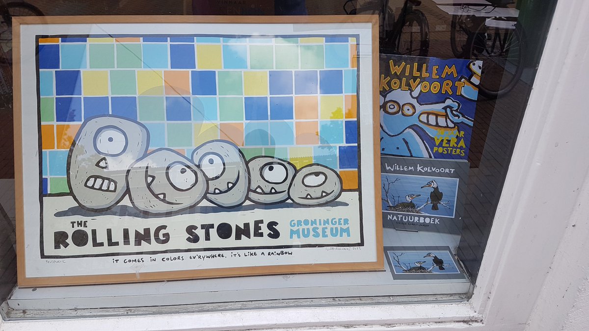 Thans in de etalage van de uitgeverij 

Lees daarvoor dit: uitgeverijpassage-nieuws.blogspot.com/2023/06/stones…