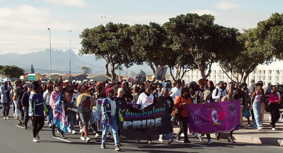 equal_education's tweet photo. In May we marched to mark 10 years of Khumbulani Pride in Khayelitsha. We remember LGBTQIA+ people that have passed on, & those who have experienced hate crimes. #PrideEveryMonth
"We will continue to fight until we are heard!" - Sesethu August, WC Junior Organiser✊🏾🌈 https://t.co/aiT65eJxtA
