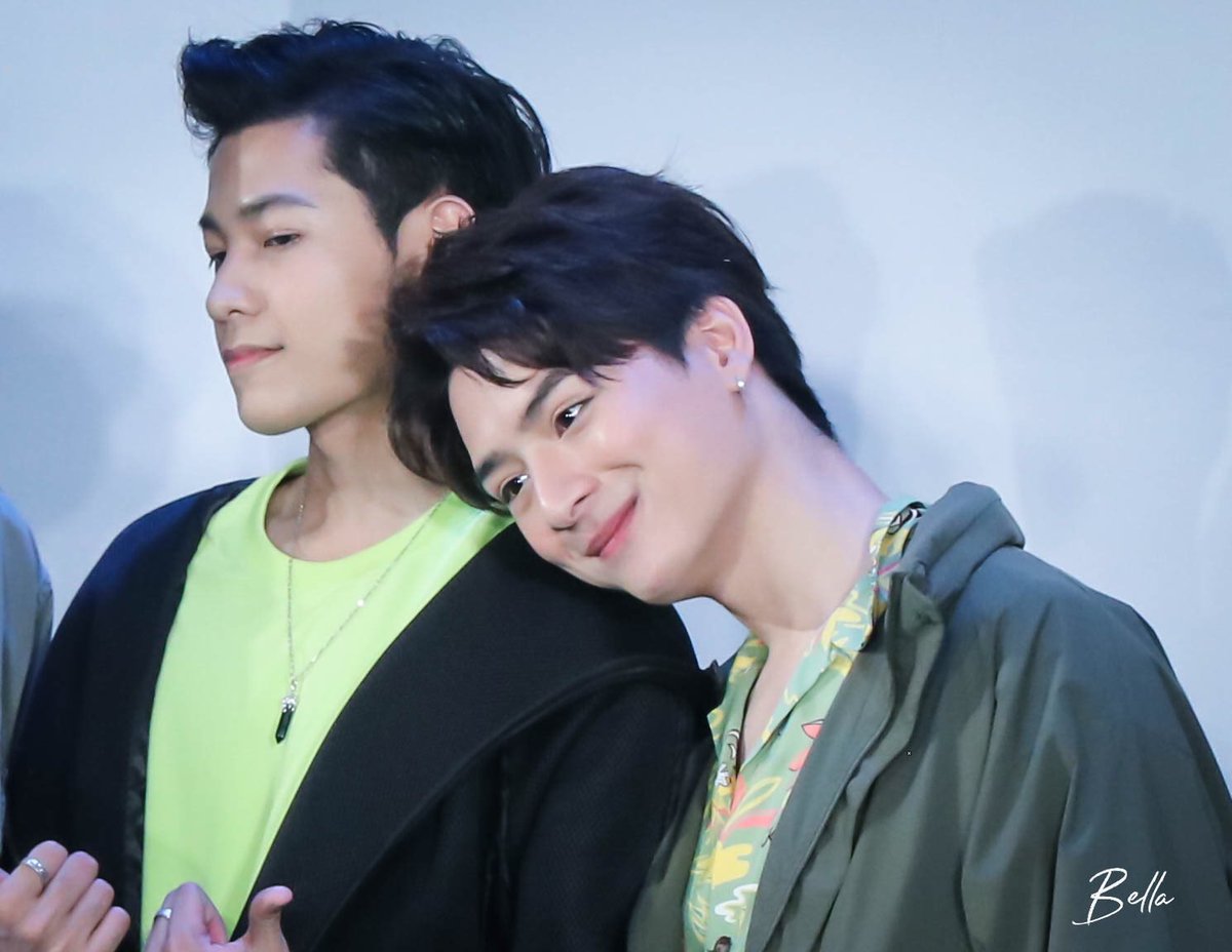 ใหล่นี้ของน้องคริสคนเดียว
#KristSingto