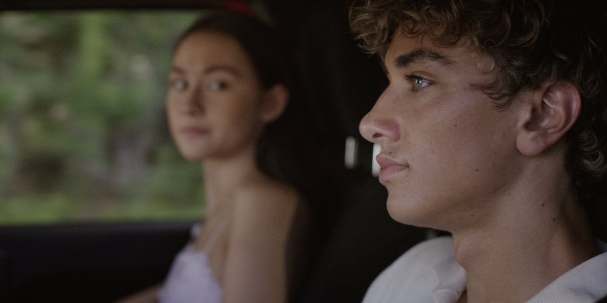 Com a prévia de Back To December (Taylor's Version) da Taylor Swift, o Prime Video revelou o trailer da 2ª temporada de O Verão que Mudou Minha Vida.

Série retorna em 14 de julho. Confira o vídeo: encurtador.com.br/wMSUX

#TheSummerITurnedPretty