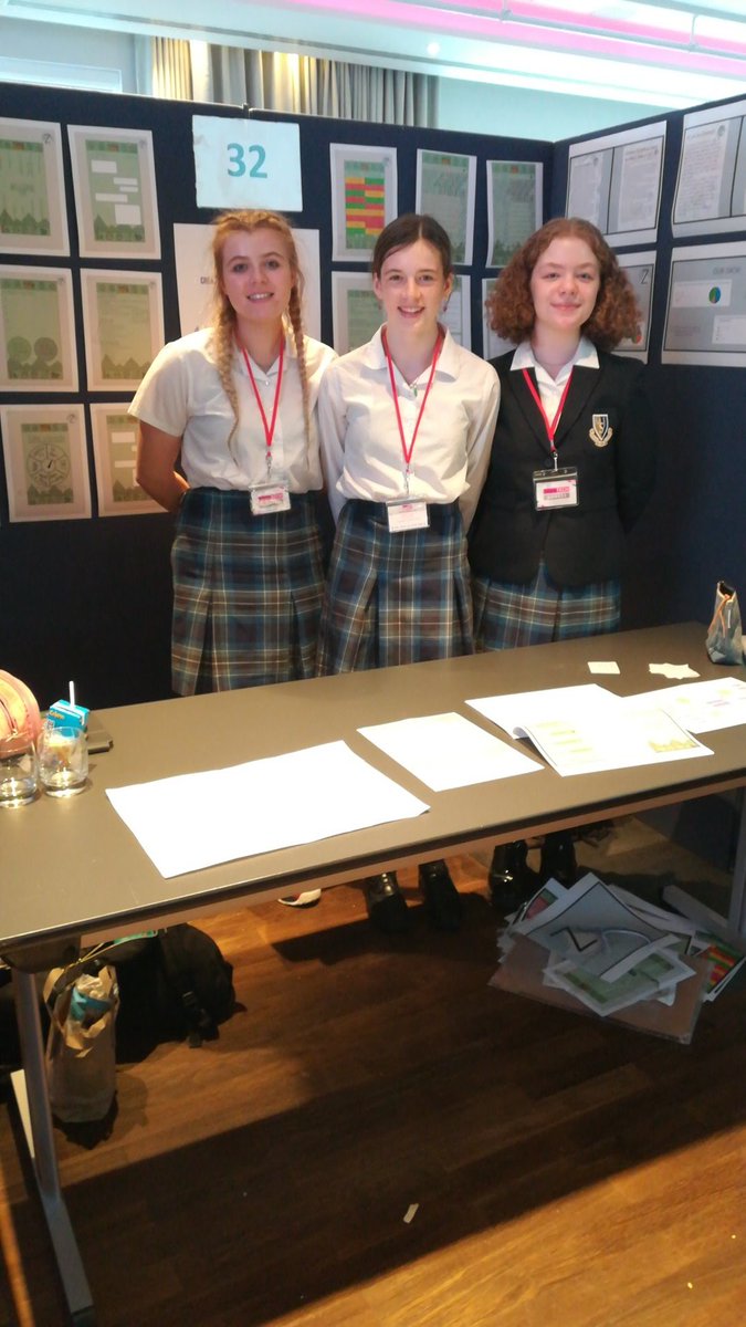 msj_library's tweet image. This our Year 10 team on their stand promoting their work/life balance app. @teentechevent @MalvernStJames #teentech