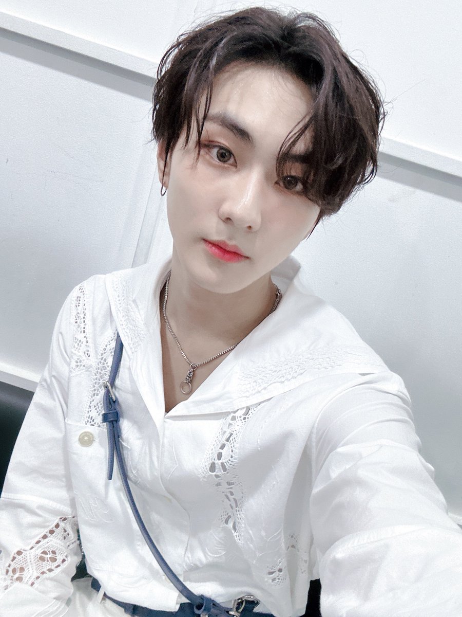 enhypenweverse's tweet photo. [ #정원’s Post ] 230630

#JUNGWON: It was nice to see ENGENEs after a while~ ❤️

@ENHYPEN_members @ENHYPEN #ENHYPEN #엔하이픈 https://t.co/6nZpHOd7XW