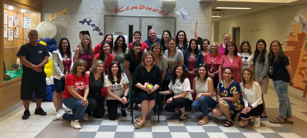 Good bye Mrs Viola! We will miss you tremendously and wish you the very best of luck at your new school! 
🤩✨⭐️🌟🤩✨⭐️🌟