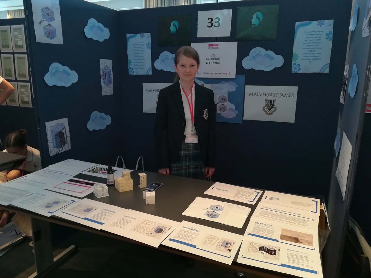 msj_library's tweet image. We have two Year 8 teams @teentechevent finals! They have had a great time chatting with the judges &amp;amp; other finalists. #teentech @MalvernStJames #steam #innovation