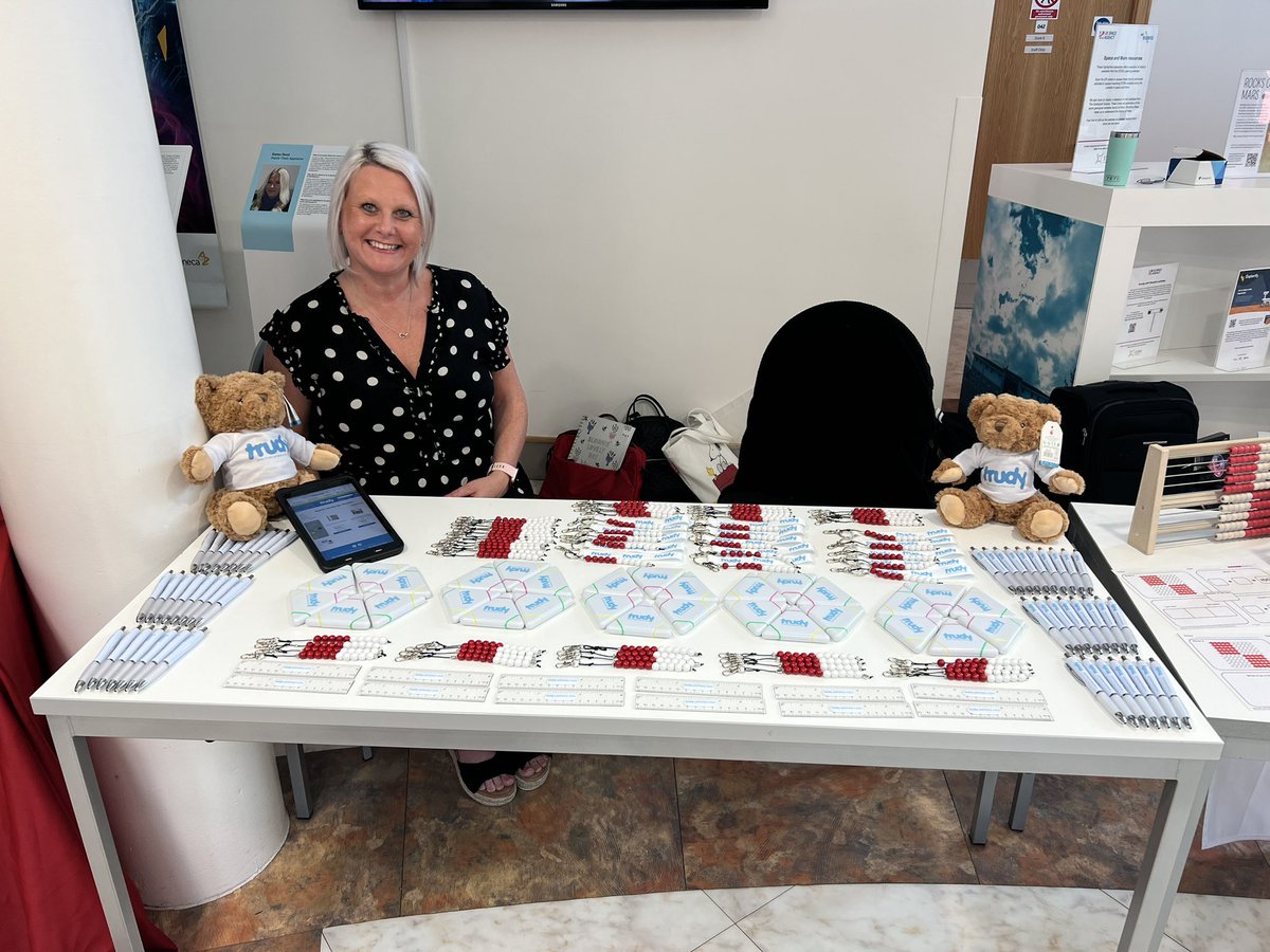 TrudyPrimary's tweet image. Had a great time at @YRMathshub conference today along side @rekenrek101 
Our 10 bead keyrings were loved by all! 
#trudyprimary #yrsummerconf #mathsconference #yorkshiremaths