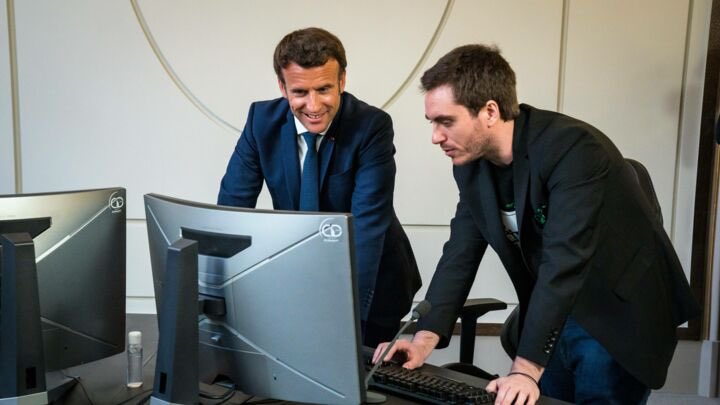 WisethugTV's tweet photo. Nous la fais pas à nous Manu https://t.co/6nmNvCjH6d