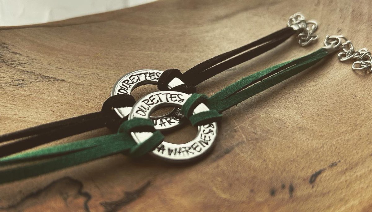 Valkyrie_2020's tweet photo. Lots of Tourette's Awareness gone out this week 💚🙏 #tourettes #TourettesAwareness # https://t.co/WiXfuKC3U7