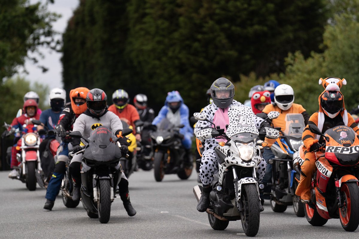 jjgiddens's tweet photo. The life of Noah Cox-Lee is celebrated at his Disney themed funeral at Basildon Crematorium. Nearly 200 bikers joined the funeral cortège where funeral directors donned fancy dress for the five-year-old Disney fan who was born with the rare neurological condition FOXG1 syndrome https://t.co/PdXy8ePk96