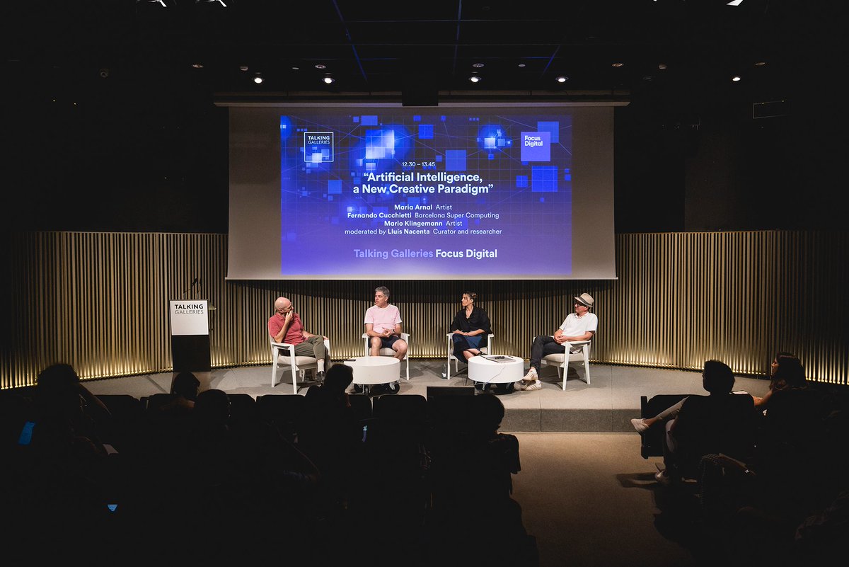 BSCViz's tweet photo. 1/4 👀 #AI just another tool for the creator? Or a paradigm shift when it comes to, for example, copyright and rights exploitation? These were the questions that kicked off the panel discussion «Artificial Intelligence, a new creative paradigm» at #FocusDigital @Talkingalleries https://t.co/Ge0jnhDtnQ