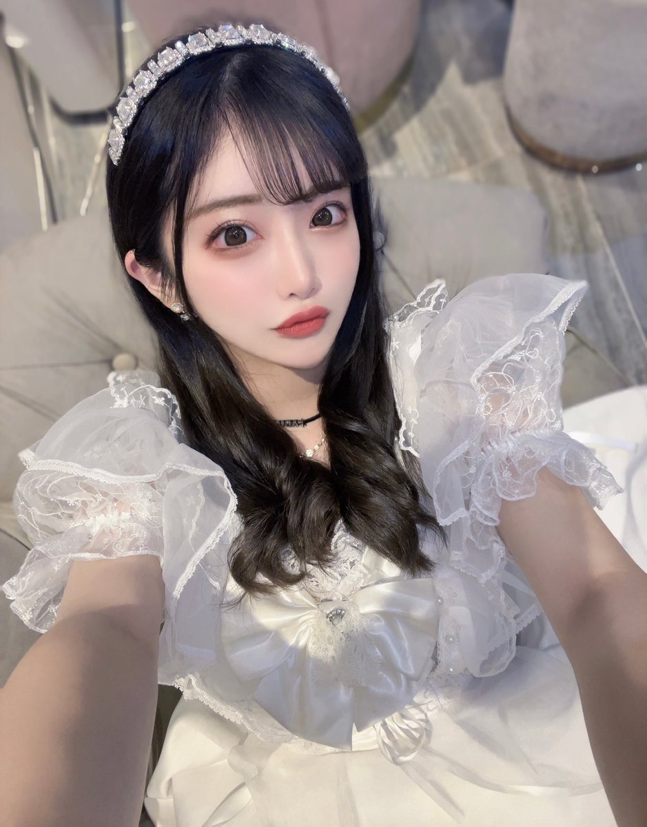 ハデスは何回妻を裏切りましたか?