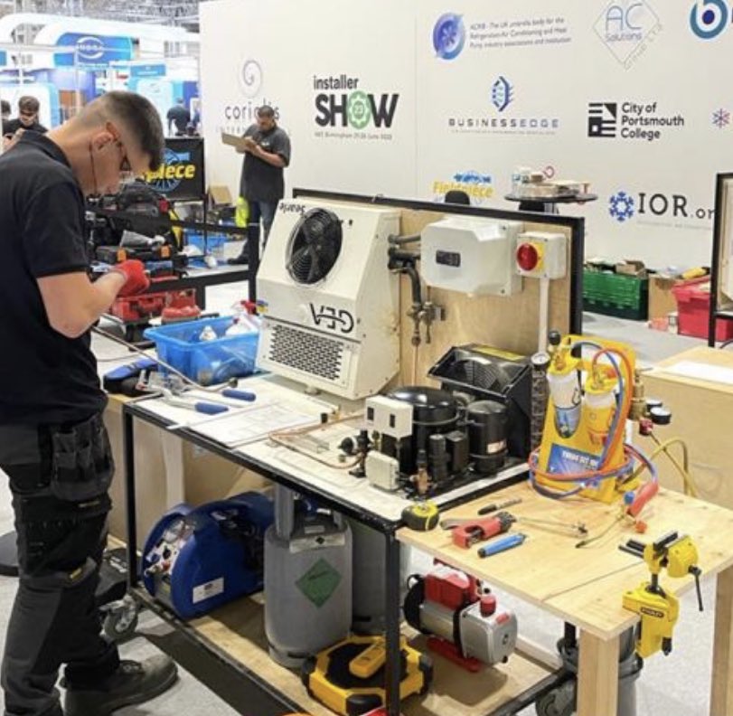 Thank you ⁦⁦<a href="/johnsoncontrols/">Johnson Controls</a>⁩ for sponsoring David Holmes as a technical judge for national RACHP skill final ⁦@Installer_Show⁩