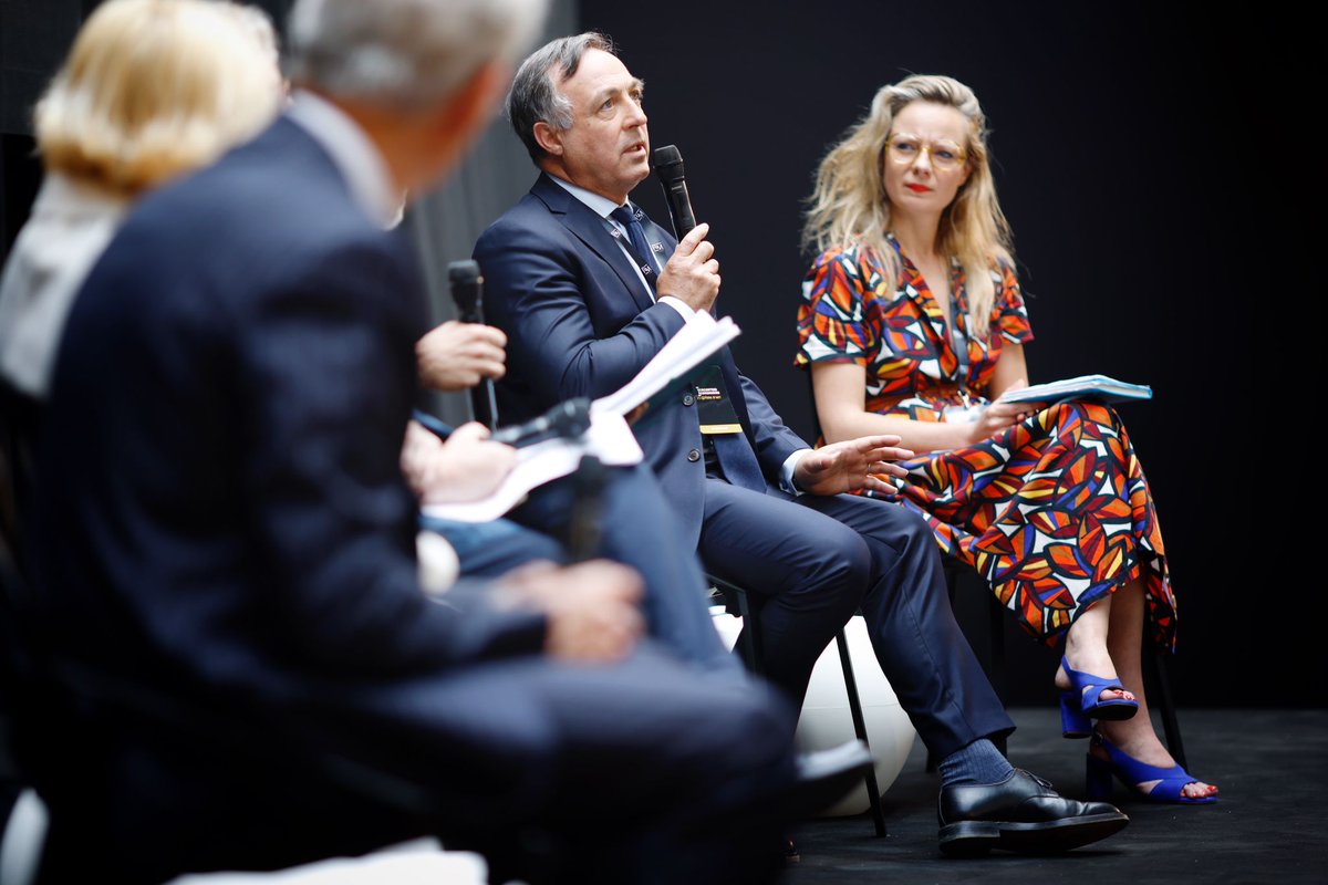 RM conseil (@rmconseil) on Twitter photo « Nous devons passer de la défensive à une posture plus offensive de promotion des métiers d’art » Philippe Huppé, Ville & Métiers d’art <a href="/DelGenVMA/">Ville Métiers d'Art</a> #REMA « Nous devons passer de la défensive à une posture plus offensive de promotion des métiers d’art » Philippe Huppé, Ville & Métiers d’art <a href="/DelGenVMA/">Ville Métiers d'Art</a> #REMA