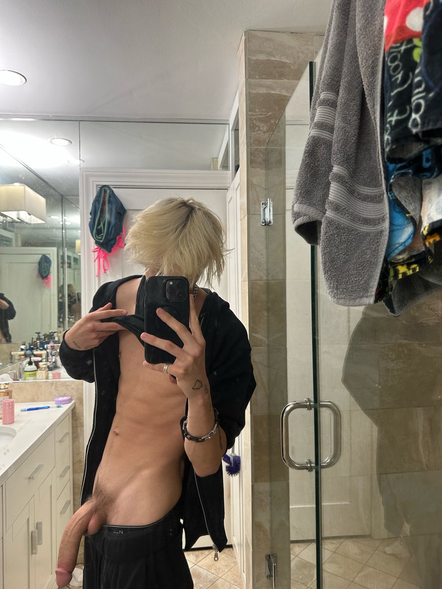 RT if u like guys 😂

Dont lie 😈