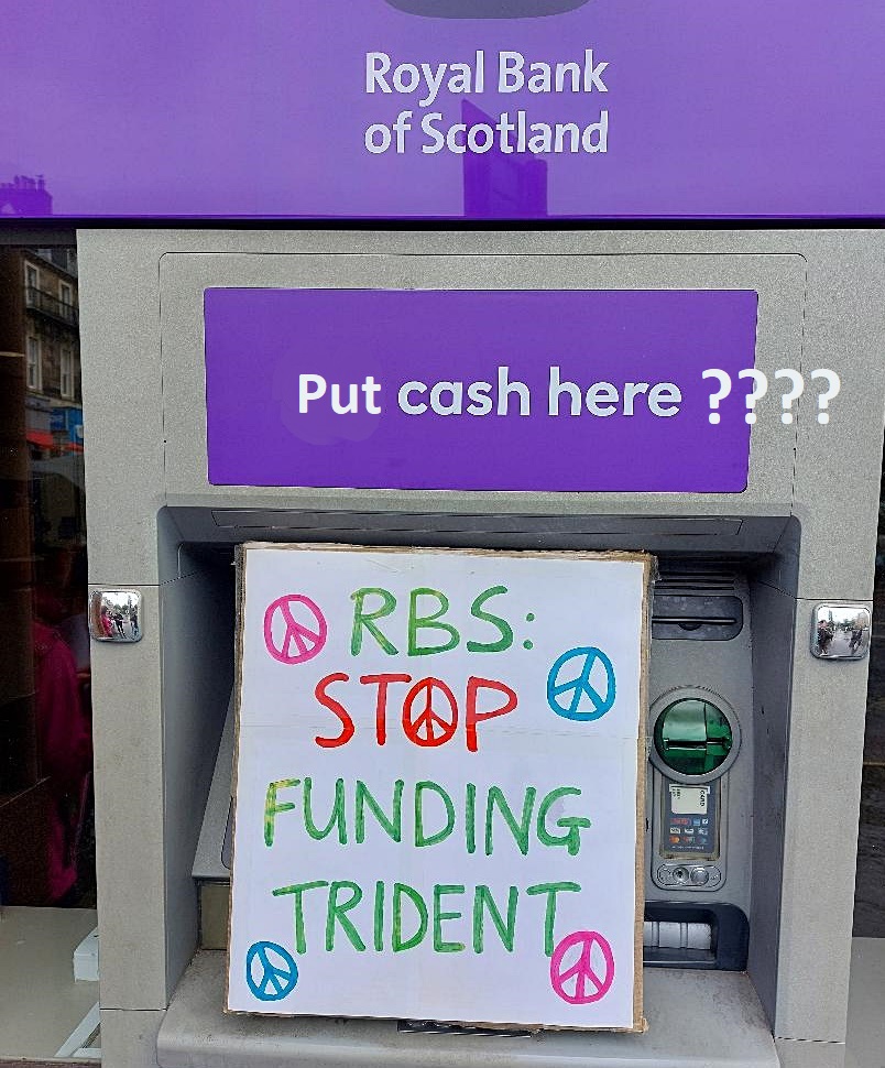 With @NukeDivestScot outside RBS in Edinburgh today. This bank is one of those that provides for the gross global spending on nukes. Cleaner banks are available. icanw.org/2022_global_nu…