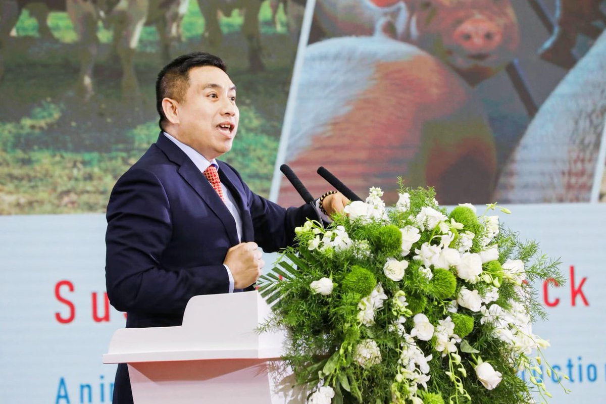 Thanawat Tiensin (@thanawattiensin) on Twitter photo It was a pleasure to speak on βSustainable Livestock Transformation Initiative and Animal Welfareβ and share <a href="/FAO/">Food and Agriculture Organization</a>βs work on sustainable livestock with the government, farmers, producers, private sector, research institutions and universities in Beijing.
ππ¦πππππ₯πππ«ππ£π It was a pleasure to speak on βSustainable Livestock Transformation Initiative and Animal Welfareβ and share <a href="/FAO/">Food and Agriculture Organization</a>βs work on sustainable livestock with the government, farmers, producers, private sector, research institutions and universities in Beijing.
ππ¦πππππ₯πππ«ππ£π