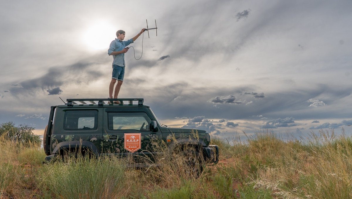 Tswalu's tweet photo. Find out why Wits master’s student Daniel Rossouw is so excited about his pangolin research on Tswalu, a new project that falls under the Kalahari Endangered Ecosystem Project: https://t.co/fBCgVapcAM
#Conservation #Pangolin #TswaluFoundation #kalahariproject https://t.co/chi24lBTPq
