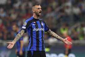 FCInter_stellar's tweet image. Domanda secca: 

Siete arrabbiati con #Brozovic per aver chiesto una buona uscita all’Inter?