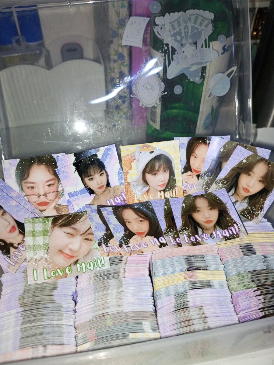 Hello this is my first time posting for a giveaway ><

SOOJIN IS BACK!!! 

I'll be giving away 2 sets of soojin stickers >< 
-Rt and like this post
-reply proof following soojin on ig (<a href="/_seosootang/">روبيني</a>)
-use the hashtag "#SEOSOOJINISBACK"

ends tomorrow (ph only)