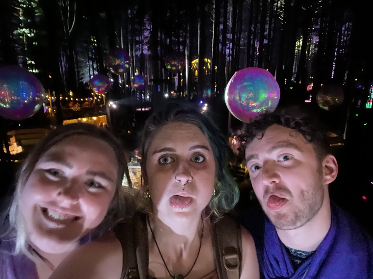 Kynziii's tweet photo. ‘cuz we’re cute cute cute in da forest https://t.co/1wXwnfSU7y