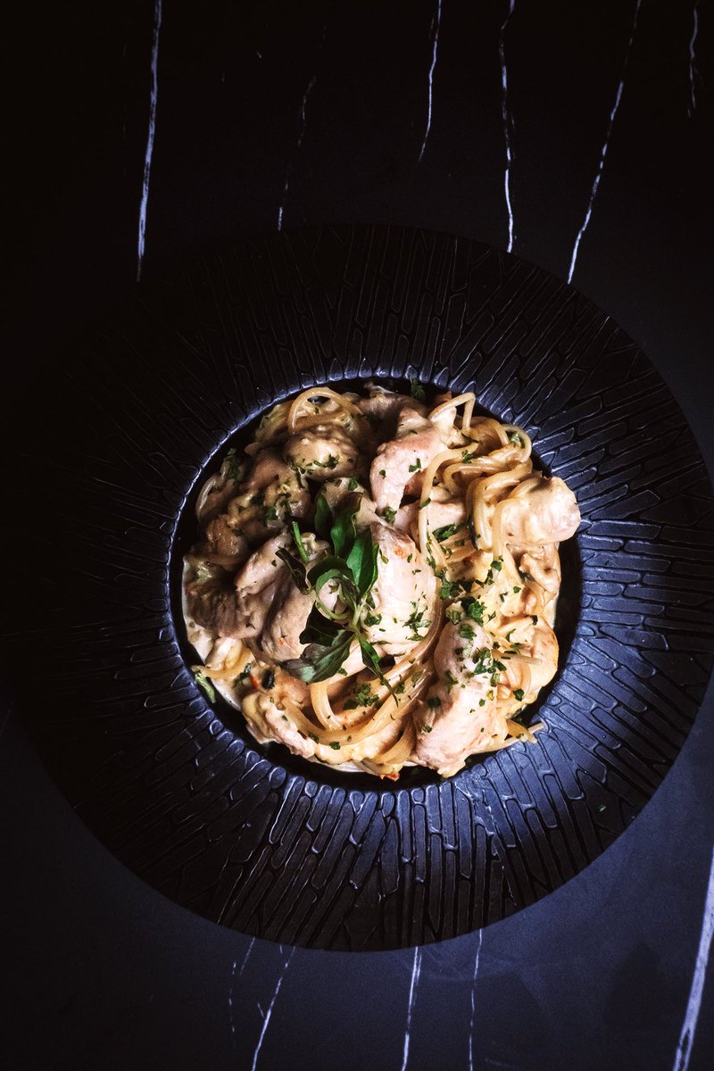 Chopilos's tweet photo. How do you like pasta ?
Cream sauce or tomatoes sauce 
This or that #EidMubarak https://t.co/wRxkPpBgA4