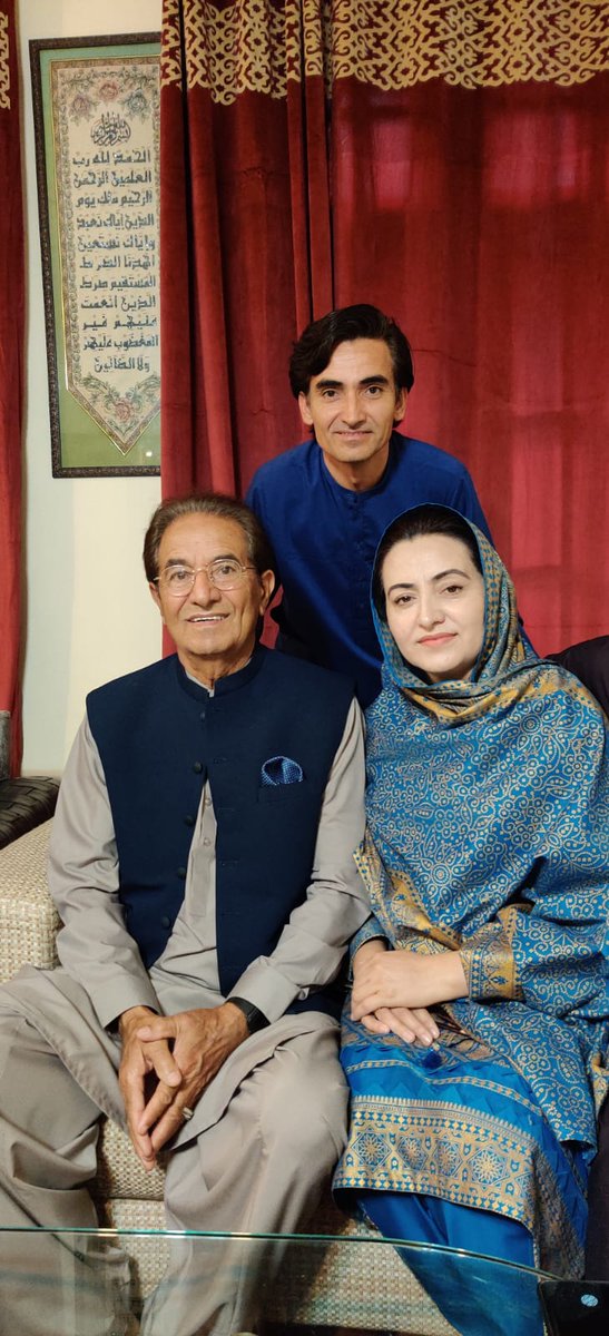 DanishSadia's tweet photo. #EidAlAdhaMubarak 
#EidCelebrations 
#Family
#Blessings https://t.co/2OqOLnK2hq