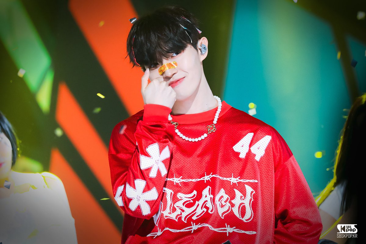 PURE_527's tweet photo. 230625 인기가요 위클리 매거진 #김재환 (1/2) https://t.co/KCtYxCjWof
