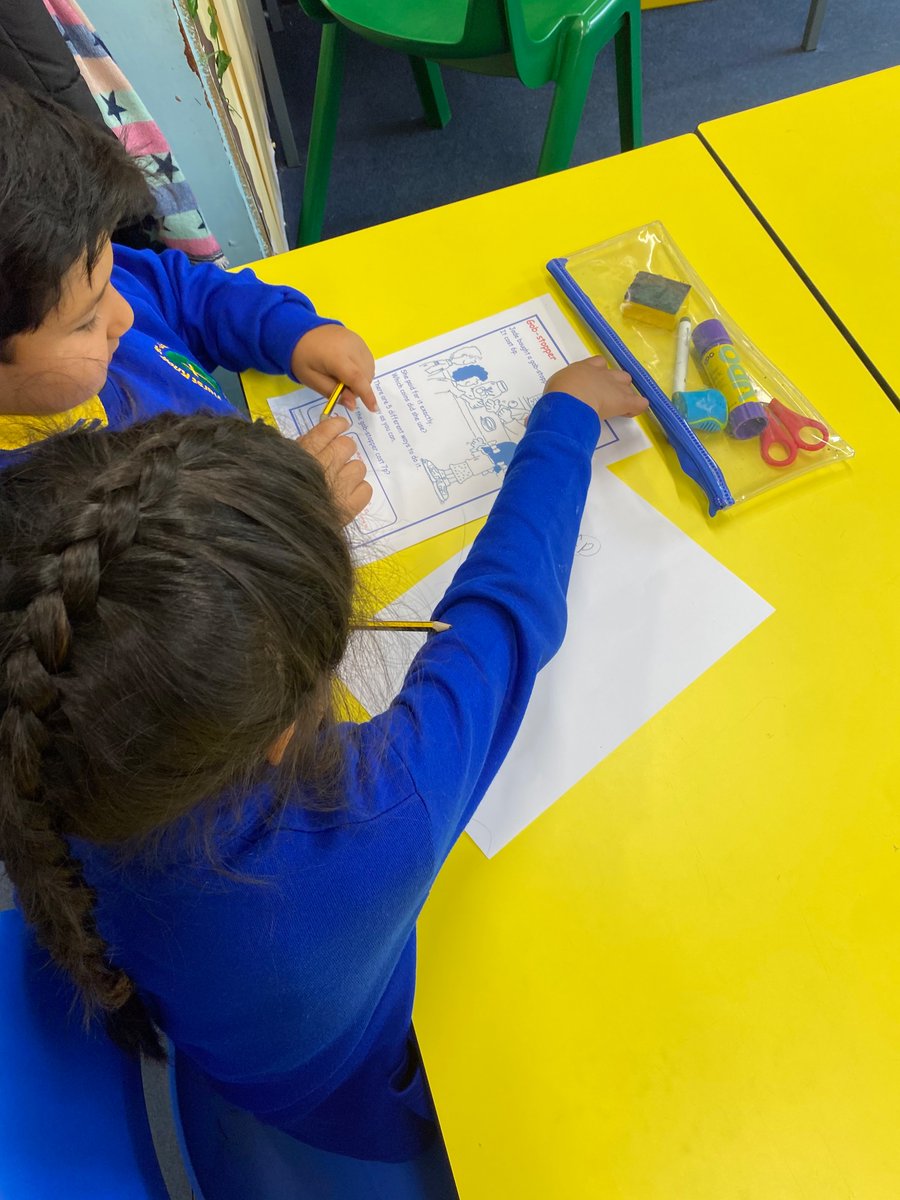 HurstKnollY2's tweet photo. Super collaborative problem solving this morning! Well done year 2. https://t.co/OOUMlvPPwE