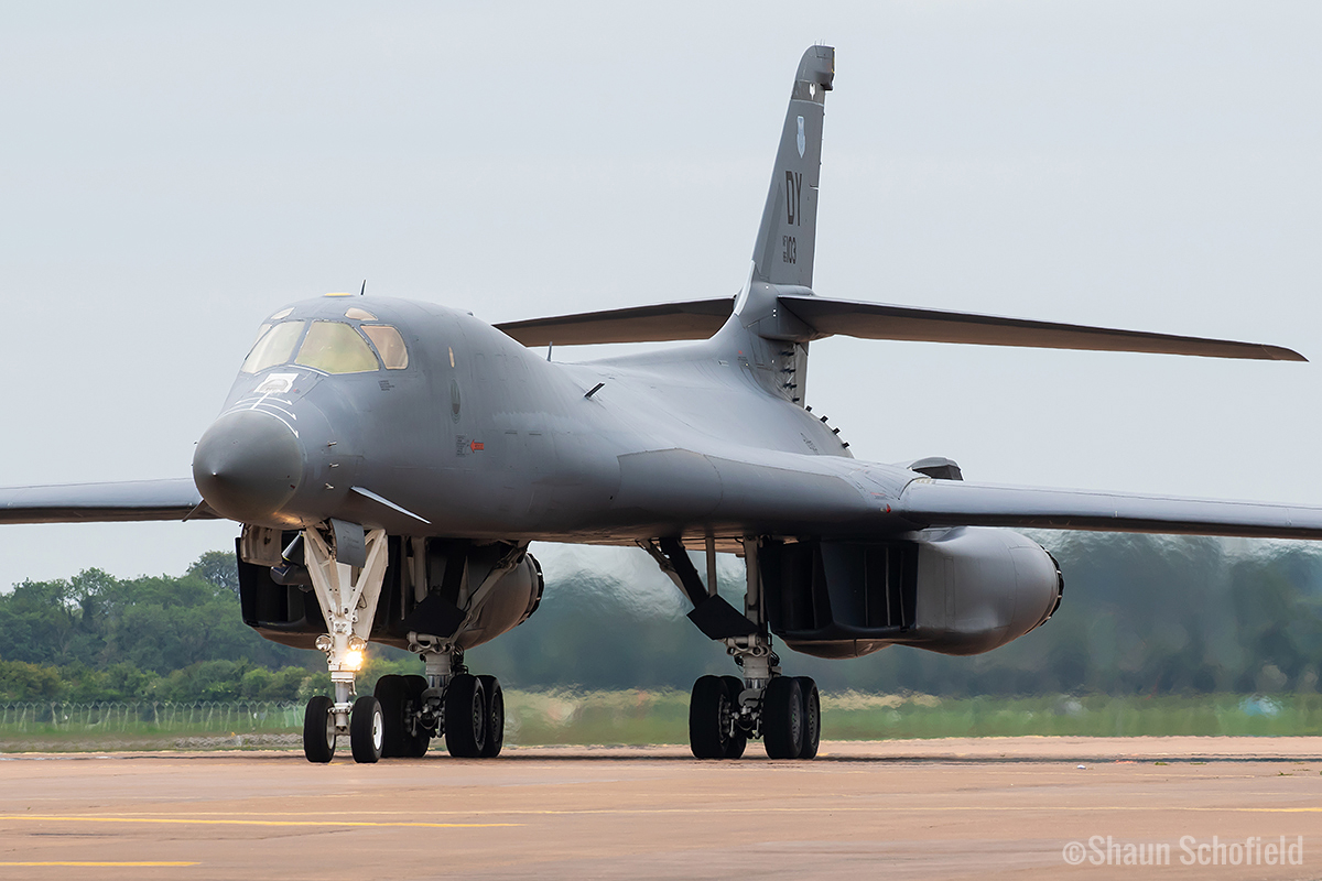 Shaun_Schofield's tweet photo. I managed to get a few visits in at Fairford for the recent B-1B deployment. Always a privilege to see these jets in action, such beautiful, powerful beasts https://t.co/zas7kavRF7