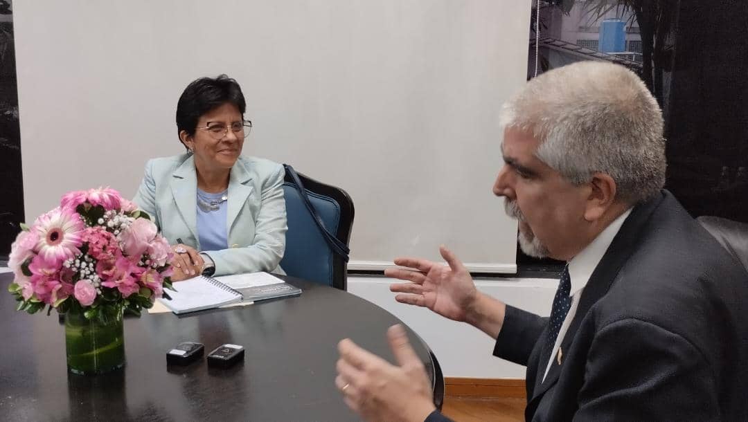 sandraoblitasr's tweet photo. Con miras a evaluar la cooperación en materia universitaria con nuestros hermanos países africanos, sostuvimos un fructífero encuentro con el compañero Viceministro para África, Yuri Pimentel. Avanzar en la internacionalización de la educación universitaria. https://t.co/el4fY3dwbF