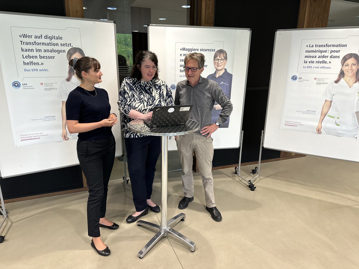 [Mediengespräch]
Im #EPD sind alle wichtigen Gesundheitsinformationen digital abgelegt und jederzeit verfügbar. Das ist ein Vorteil für PatientInnen und Gesundheitsfachpersonen. 

🔗 bag.admin.ch/bag/de/home/st…