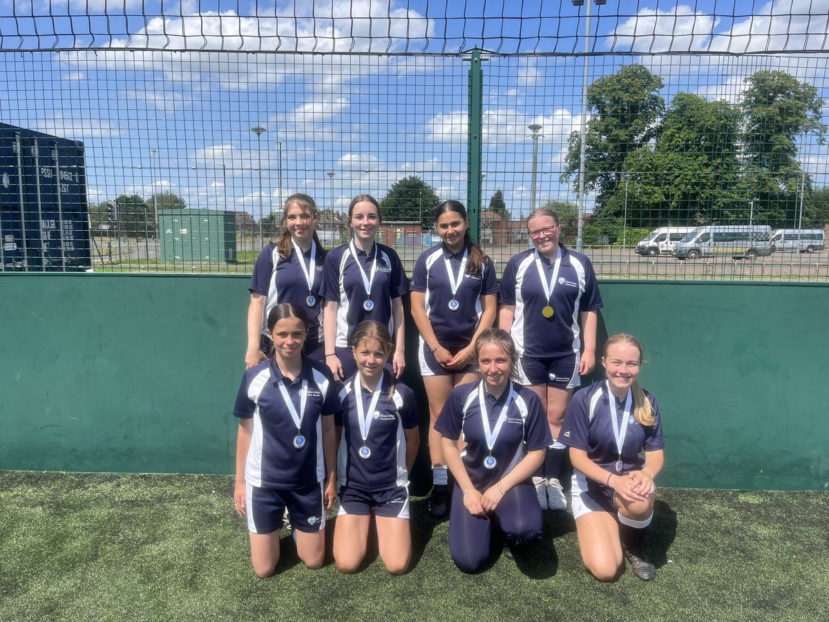 Etone PE Department tweet media